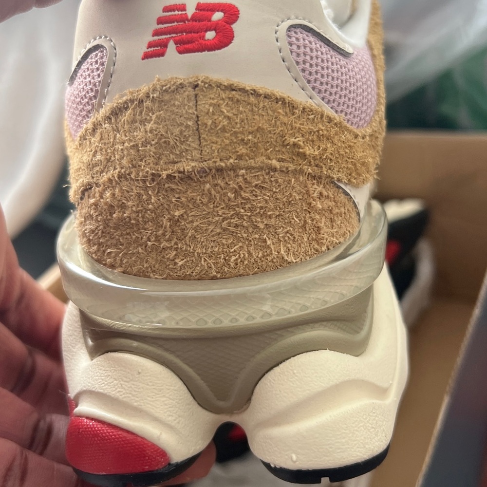 New Balance Tan and Pink Sneakers with Red Accents - Picture 11 of 11